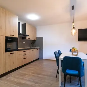  Apartamento Lily Center